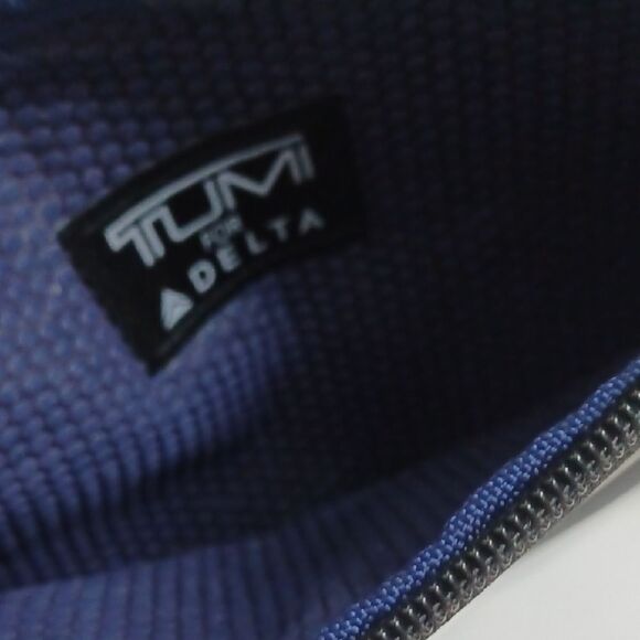 Delta First Class Tumi Cosmetic Bag - Picture 6 of 8